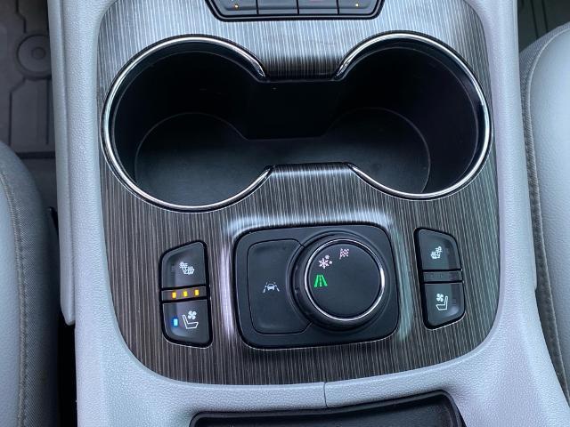 used 2022 GMC Acadia car, priced at $28,450