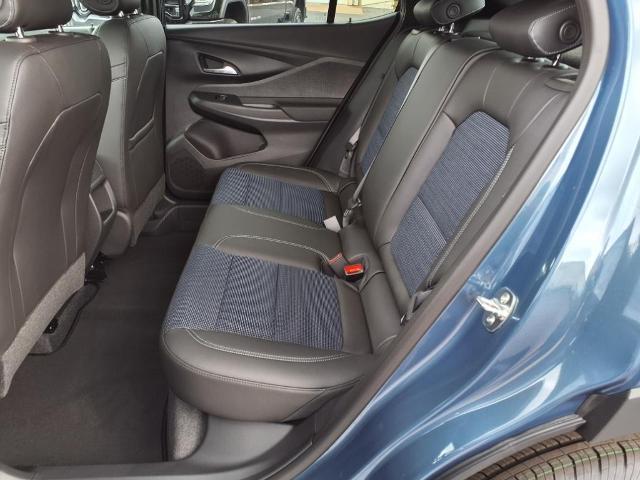 new 2025 Buick Envista car, priced at $26,475