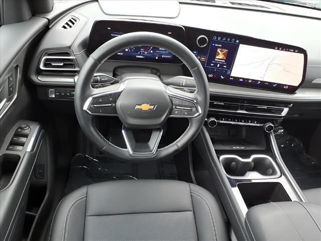 used 2025 Chevrolet Traverse car, priced at $42,950