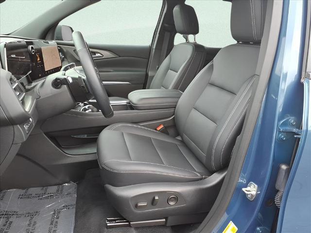 used 2025 Chevrolet Traverse car, priced at $42,950
