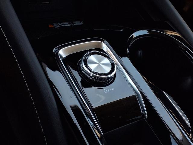 new 2025 Buick Envision car, priced at $39,212