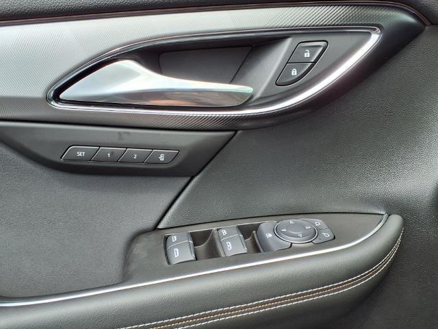 new 2025 Buick Envision car, priced at $42,535