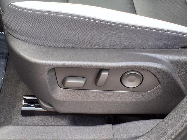 new 2025 Buick Envision car, priced at $42,535