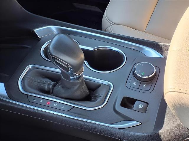 used 2022 Chevrolet Traverse car, priced at $32,950