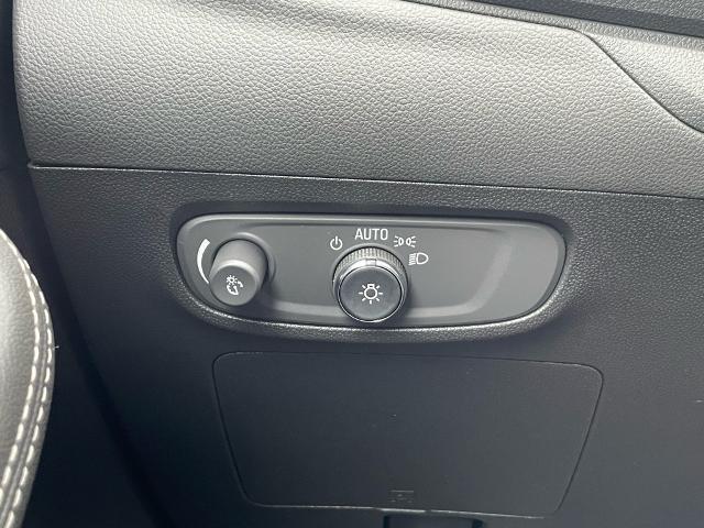 new 2025 Buick Encore GX car, priced at $26,735
