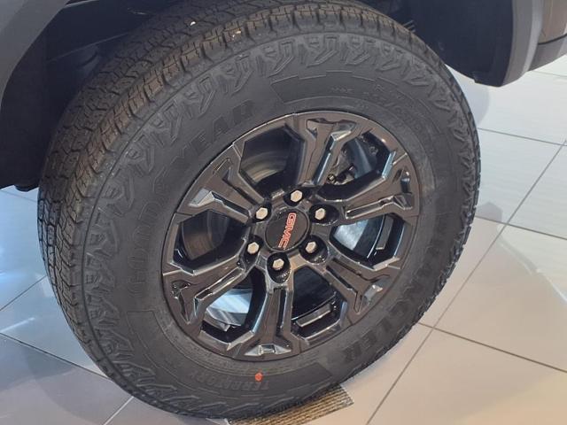 new 2025 GMC Canyon car, priced at $47,405