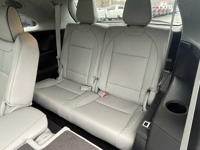 used 2020 Acura MDX car, priced at $27,900