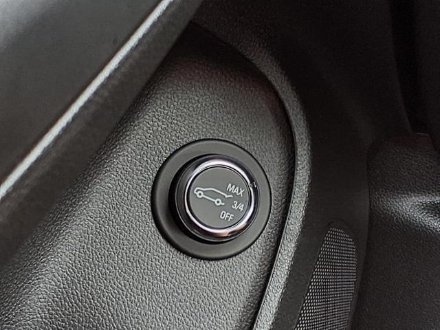 new 2025 Buick Envista car, priced at $29,770
