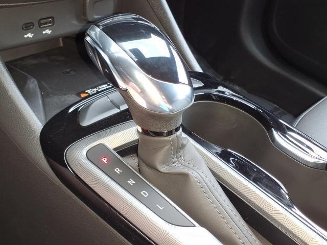 new 2025 Buick Envista car, priced at $29,770