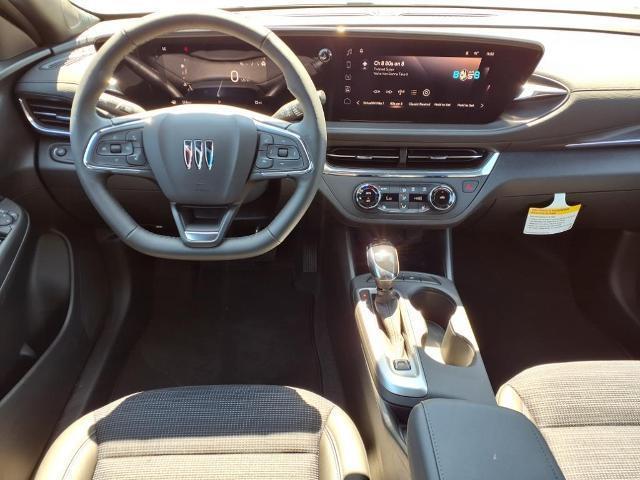 new 2025 Buick Envista car, priced at $24,718