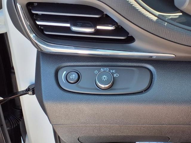 new 2025 Buick Envista car, priced at $26,230