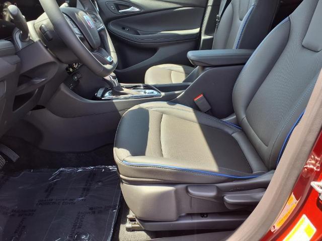 new 2025 Buick Encore GX car, priced at $28,430