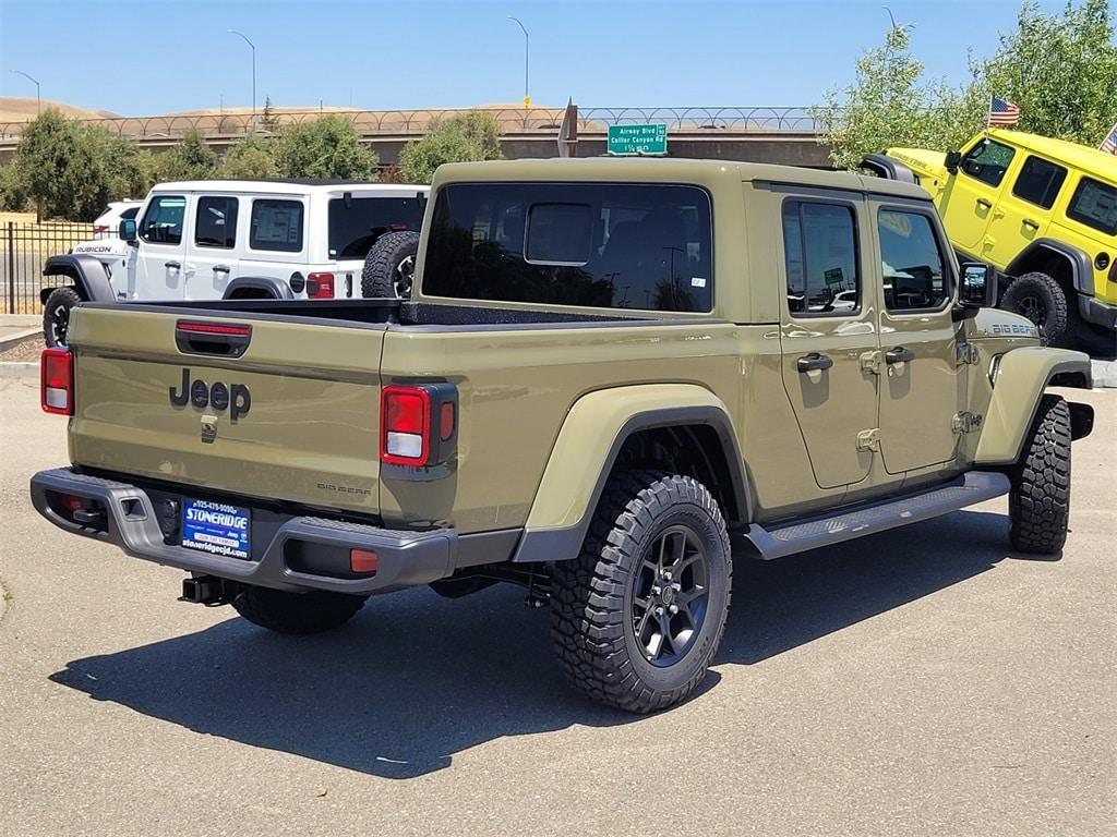 new 2025 Jeep Gladiator car, priced at $50,705