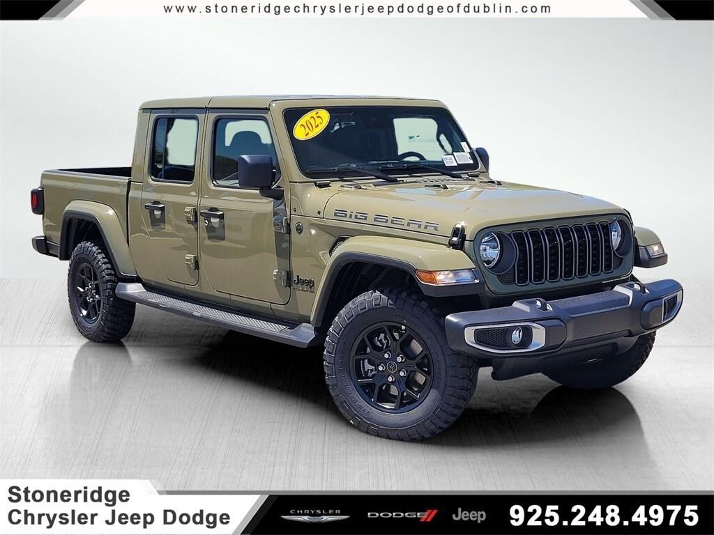 new 2025 Jeep Gladiator car, priced at $50,705