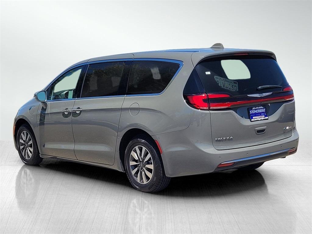 used 2022 Chrysler Pacifica Hybrid car, priced at $23,995