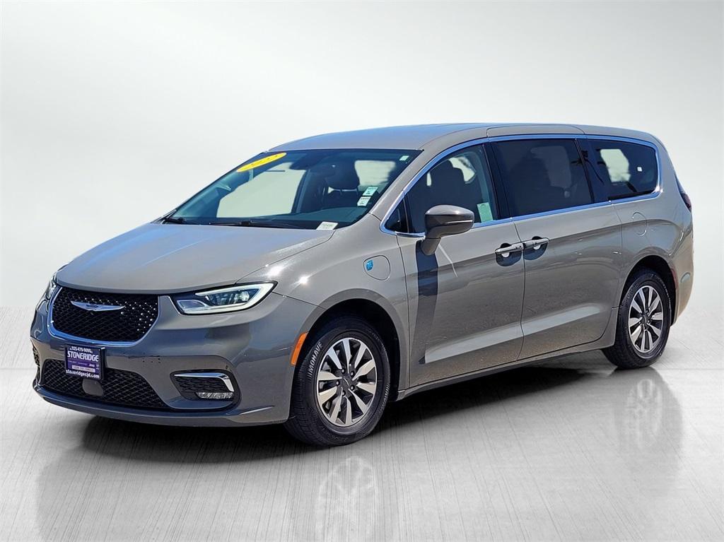 used 2022 Chrysler Pacifica Hybrid car, priced at $23,995