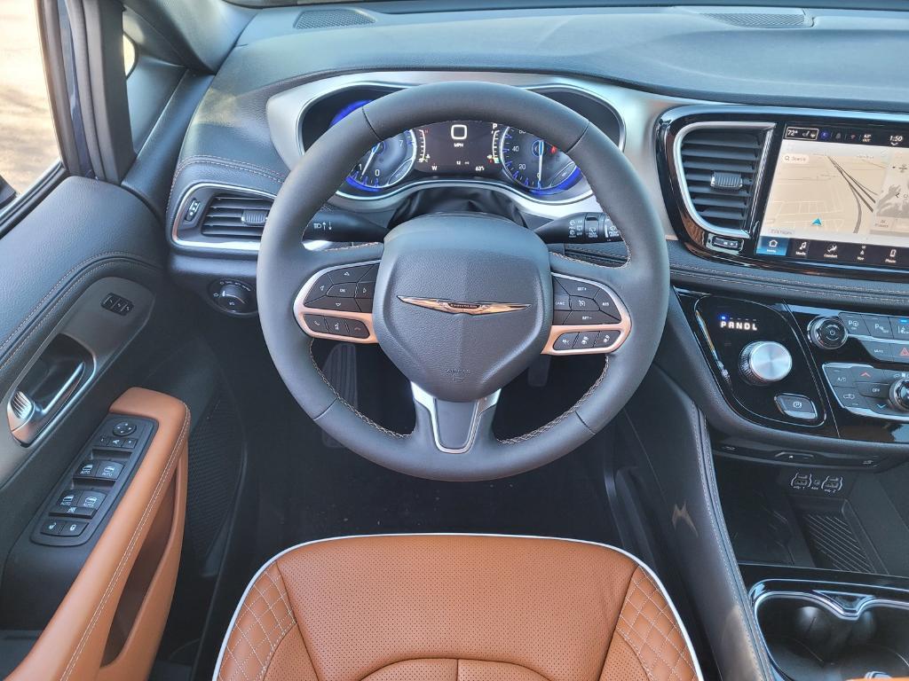 new 2025 Chrysler Pacifica car