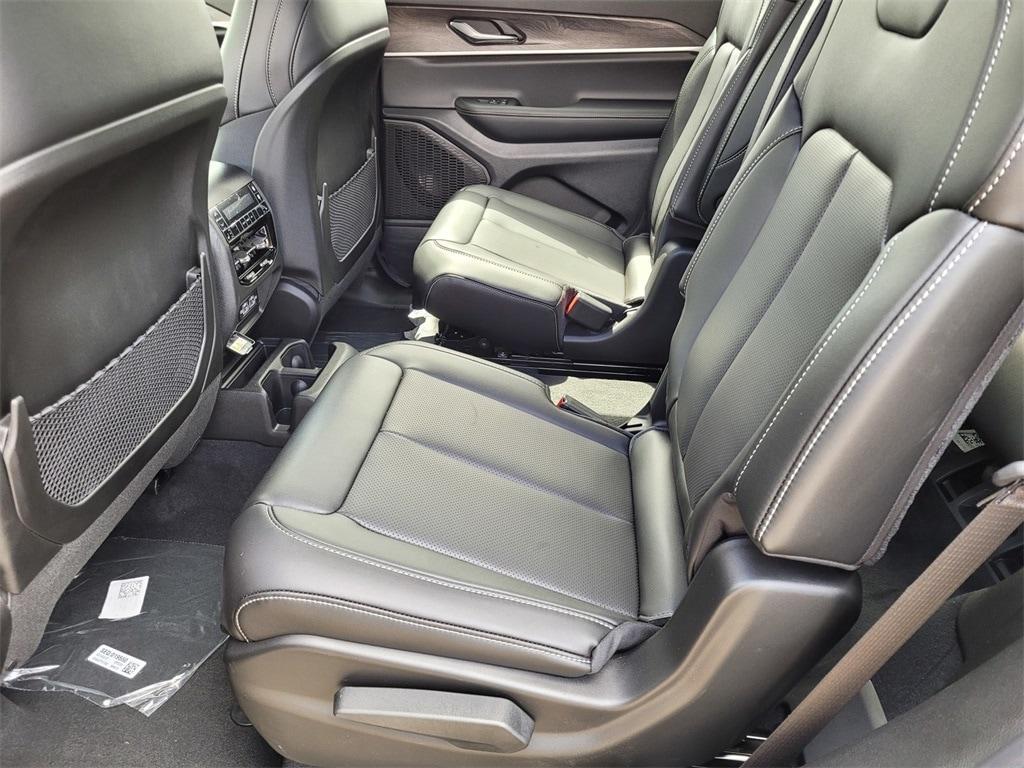 new 2025 Jeep Grand Cherokee L car, priced at $58,755