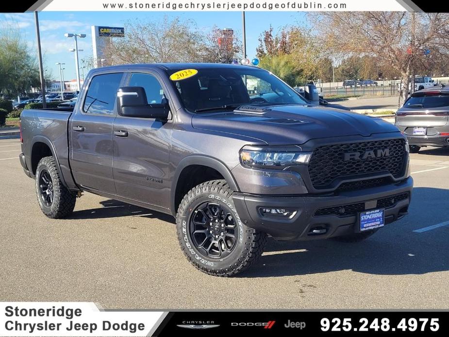 new 2025 Ram 1500 car