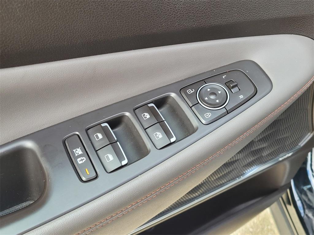 used 2019 Hyundai Santa Fe car, priced at $21,891