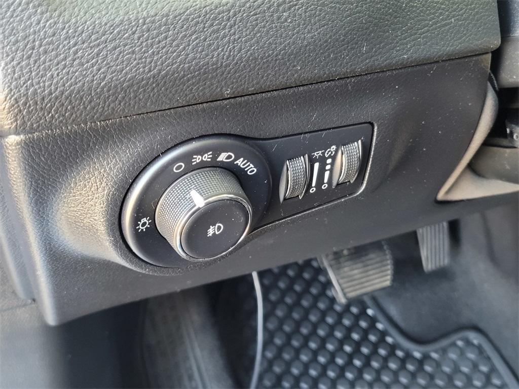 used 2021 Jeep Compass car, priced at $19,275