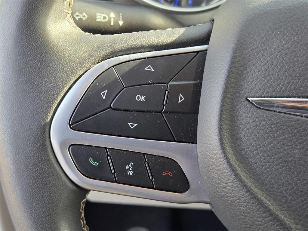 used 2022 Chrysler Pacifica car, priced at $25,394