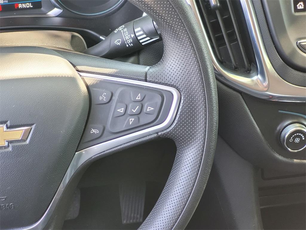used 2023 Chevrolet Equinox car, priced at $21,449