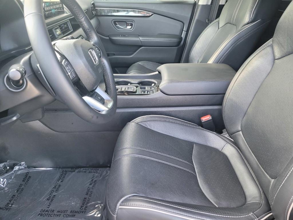 used 2023 Honda Pilot car, priced at $43,444