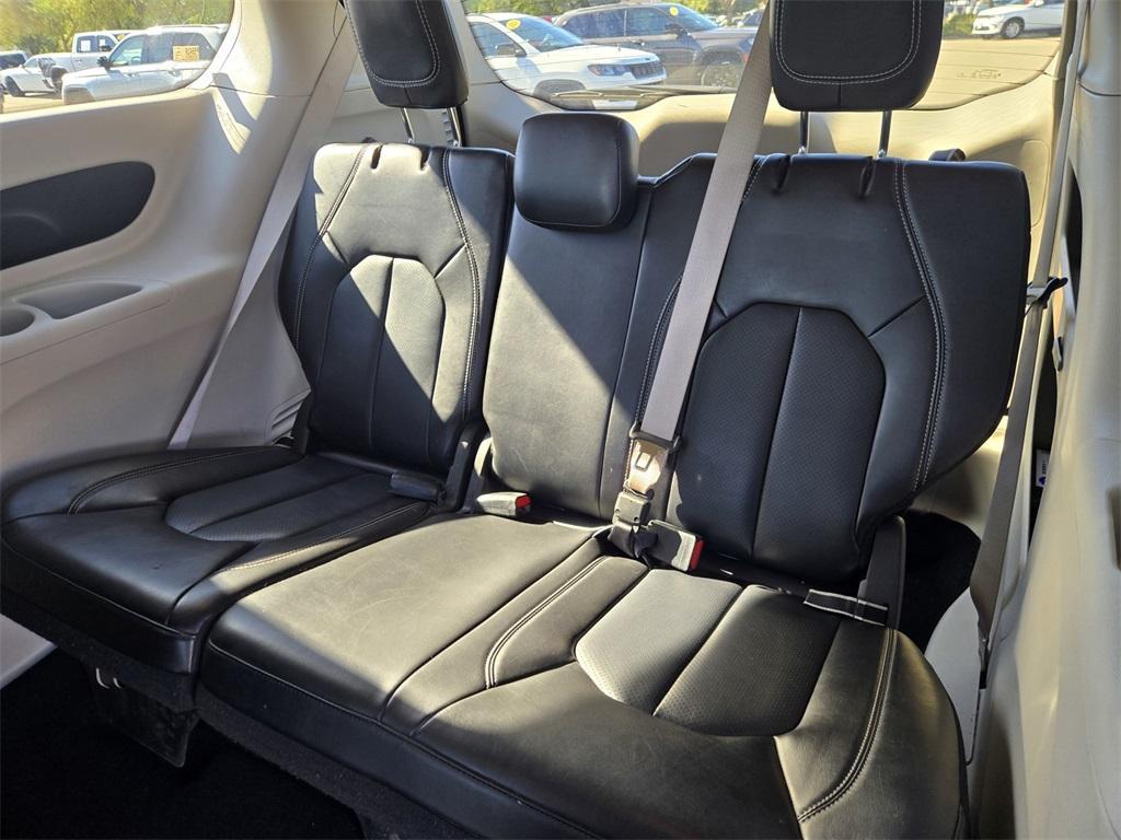 used 2024 Chrysler Pacifica car, priced at $36,809