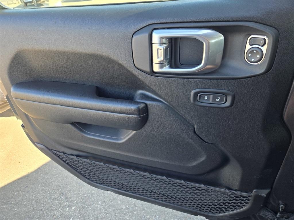 used 2021 Jeep Wrangler Unlimited car, priced at $32,199