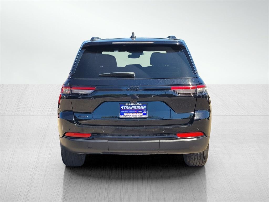 used 2024 Jeep Grand Cherokee car, priced at $33,788