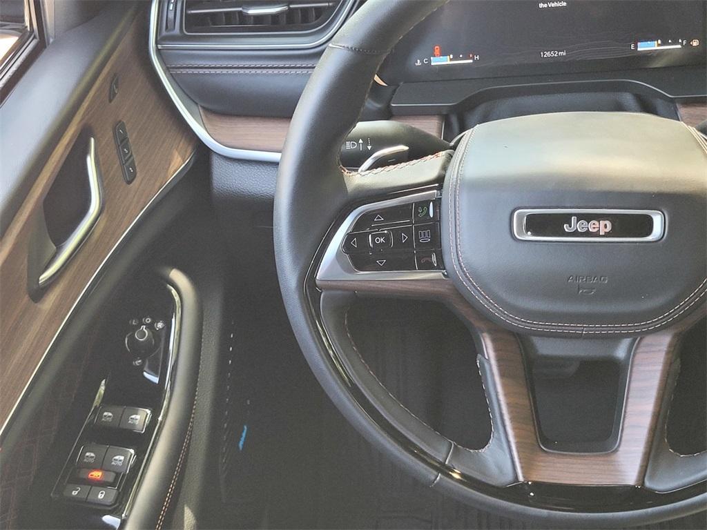used 2022 Jeep Grand Cherokee car, priced at $49,888
