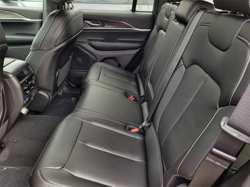 new 2025 Jeep Grand Cherokee car, priced at $53,730