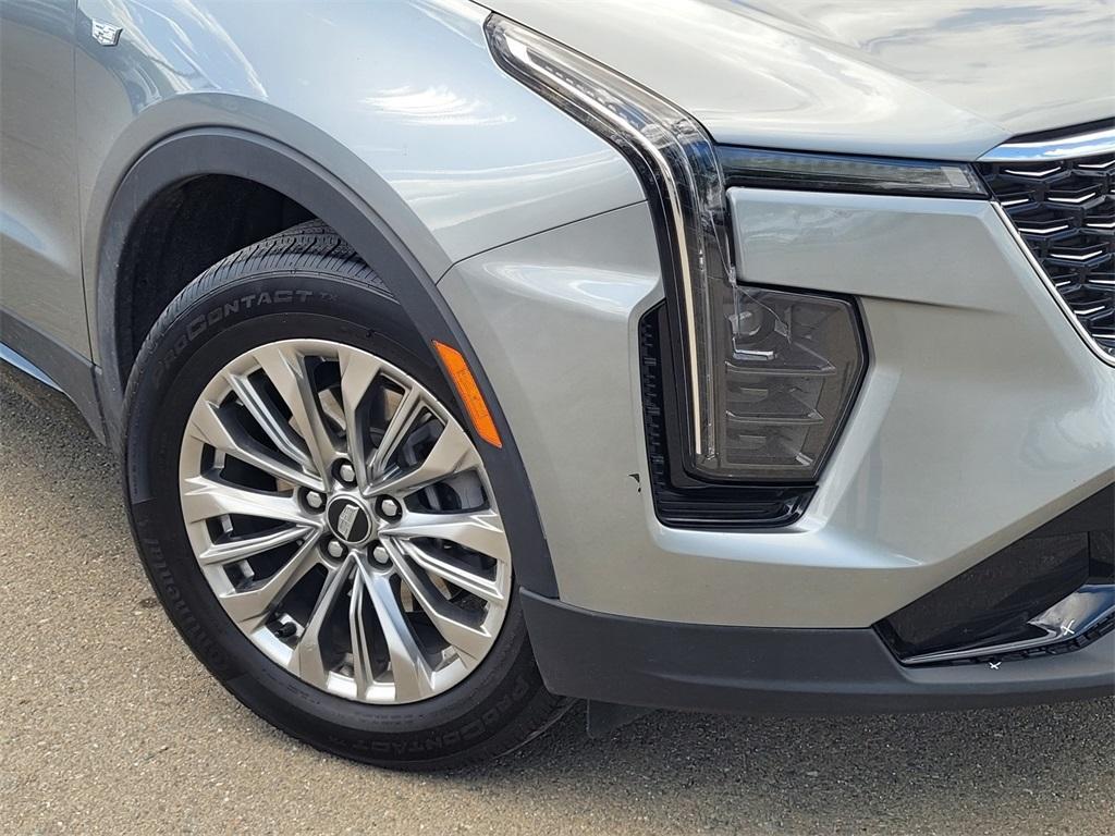 used 2024 Cadillac XT4 car, priced at $32,588