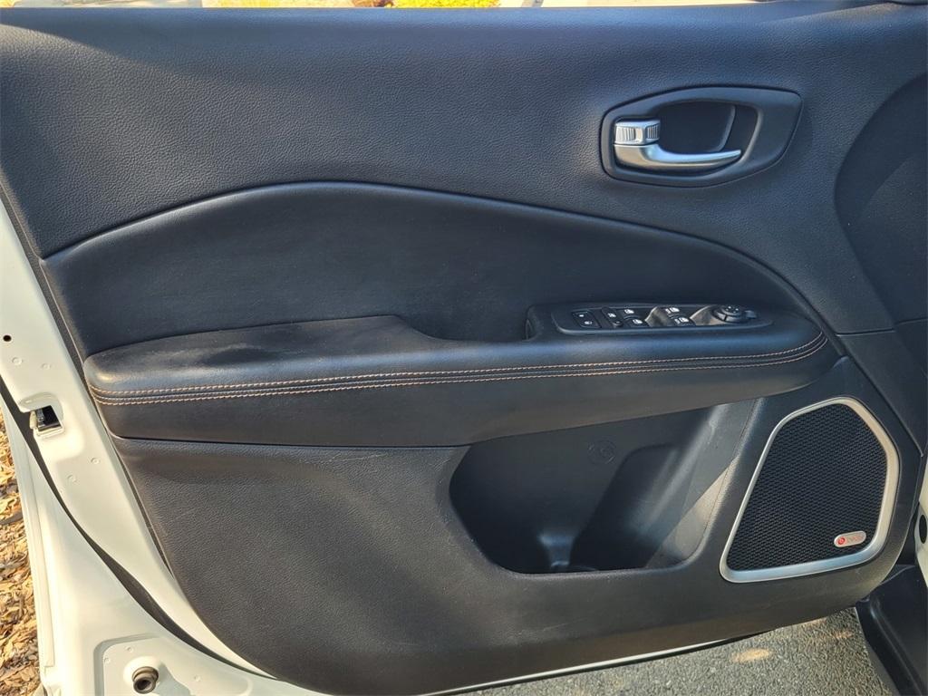 used 2019 Jeep Compass car, priced at $18,995