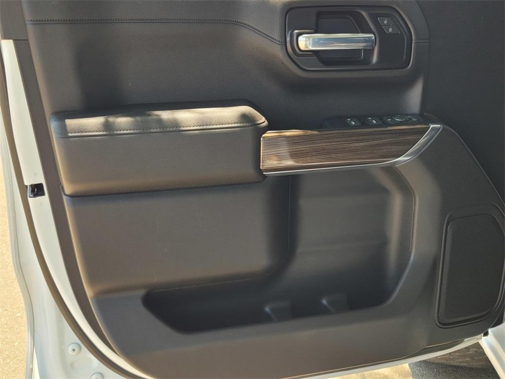 used 2021 Chevrolet Silverado 1500 car, priced at $36,693