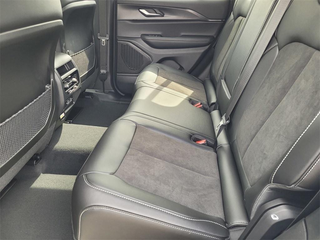 new 2025 Jeep Grand Cherokee car, priced at $48,275