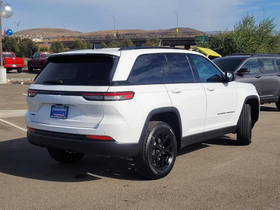 new 2025 Jeep Grand Cherokee car