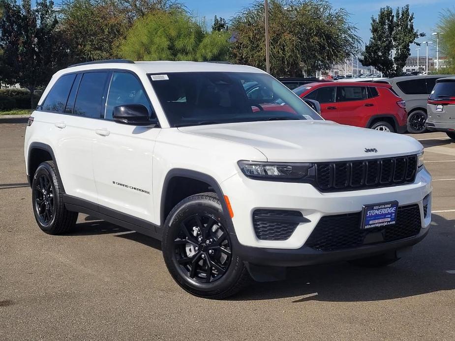 new 2025 Jeep Grand Cherokee car, priced at $42,430