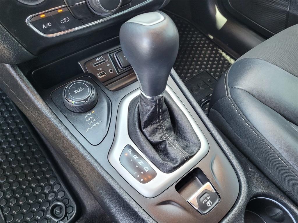 used 2018 Jeep Cherokee car, priced at $17,449