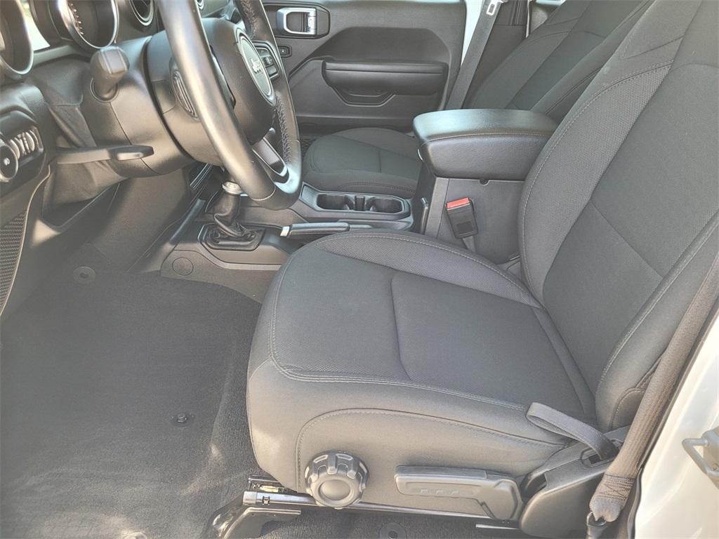 used 2021 Jeep Wrangler Unlimited car, priced at $33,588