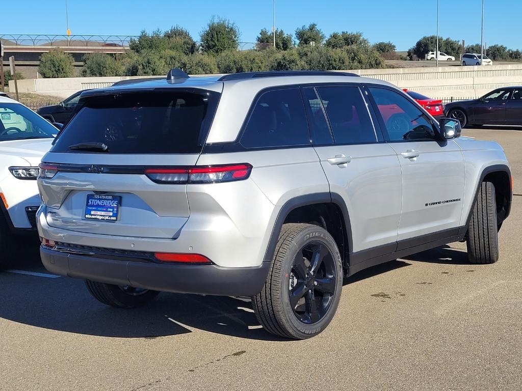 new 2025 Jeep Grand Cherokee car, priced at $41,899