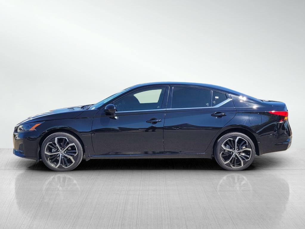 used 2023 Nissan Altima car, priced at $25,991