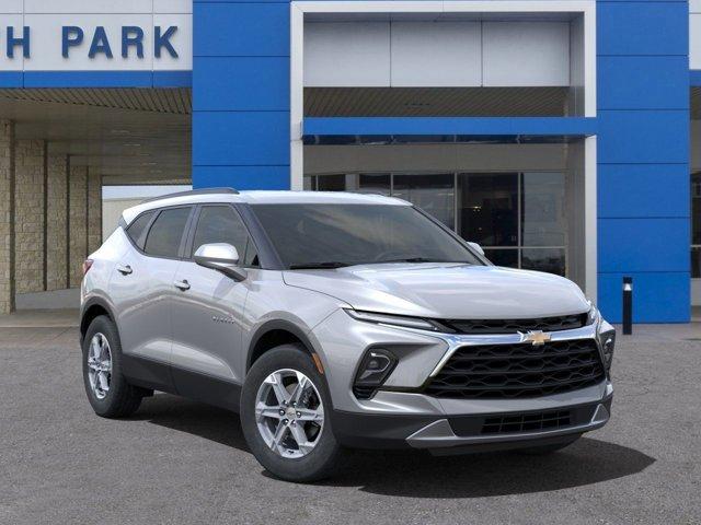 new 2025 Chevrolet Blazer car, priced at $32,516