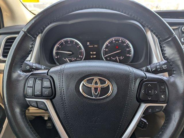 used 2019 Toyota Highlander car, priced at $27,576