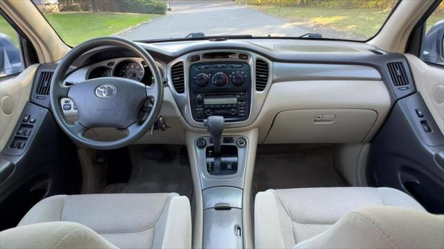 used 2003 Toyota Highlander car, priced at $7,495