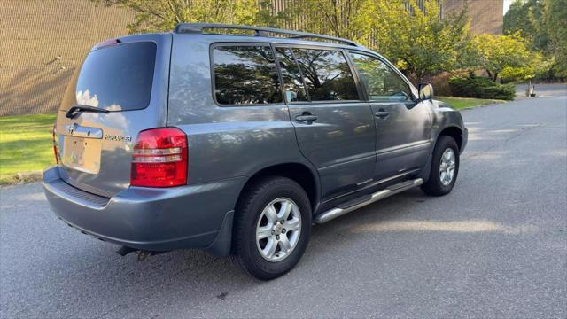 used 2003 Toyota Highlander car, priced at $7,495