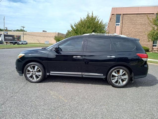 used 2014 Nissan Pathfinder car, priced at $9,995