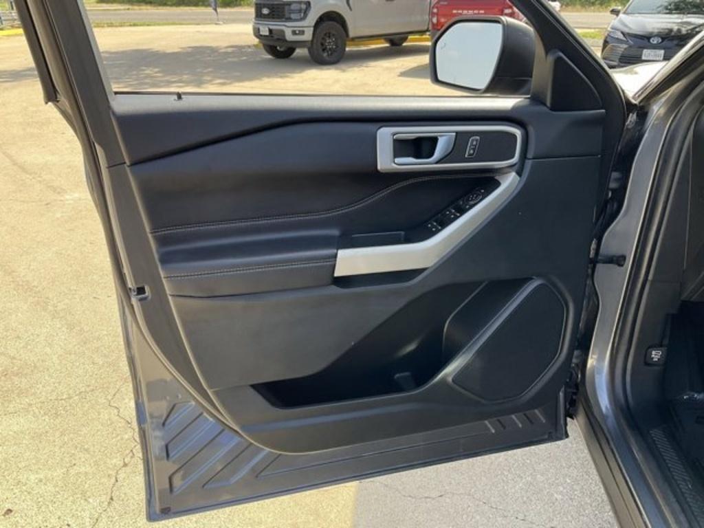 used 2022 Ford Explorer car, priced at $25,975