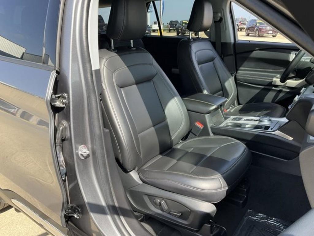 used 2022 Ford Explorer car, priced at $25,975